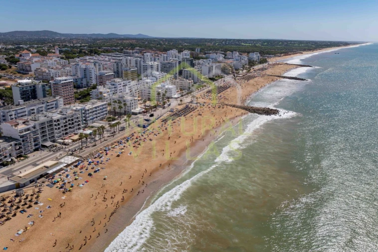 Apartamento T3 para Venda em Quarteira Foto 31