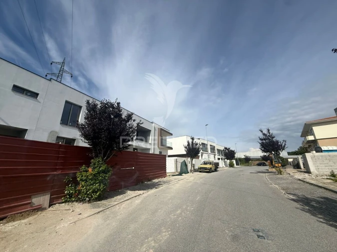 Moradia T3 para Venda em Alvarelhos e Guidões Foto 3