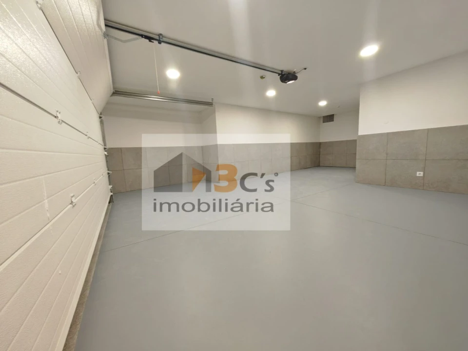Moradia T4 para Venda em Cidade da Maia Foto 21