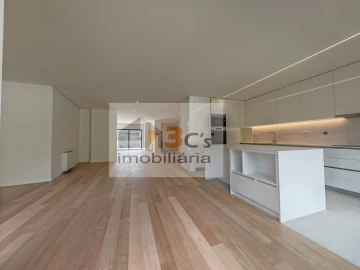 Moradia T4 para Venda em Cidade da Maia