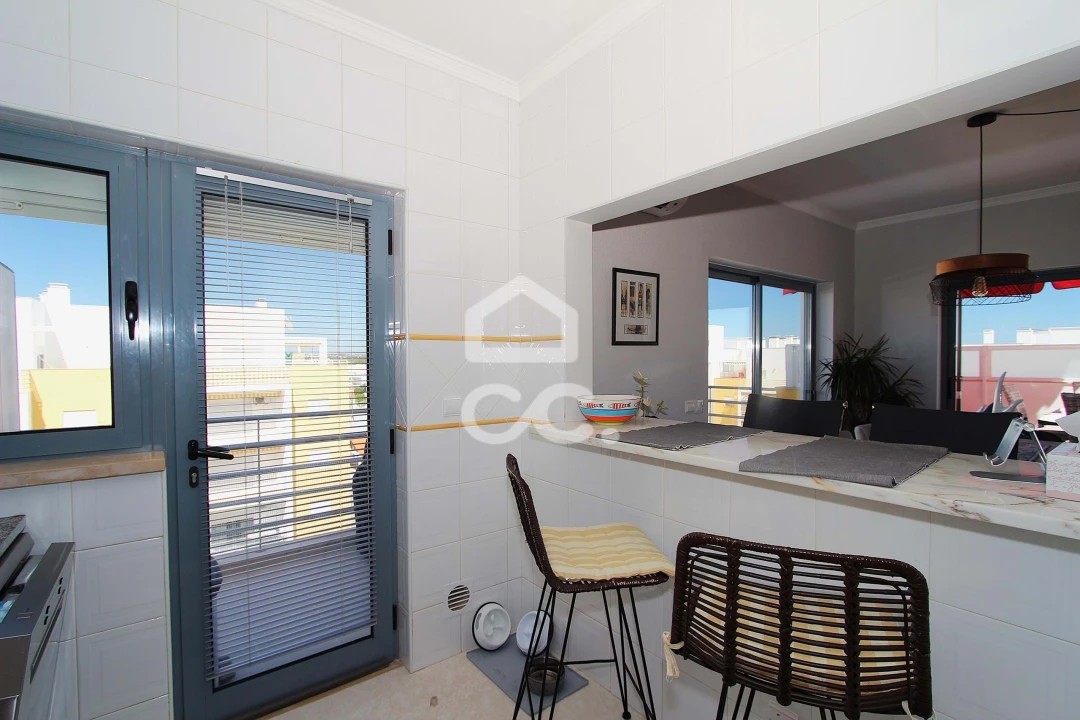Apartamento T2 para Venda em Armação de Pera Foto 11