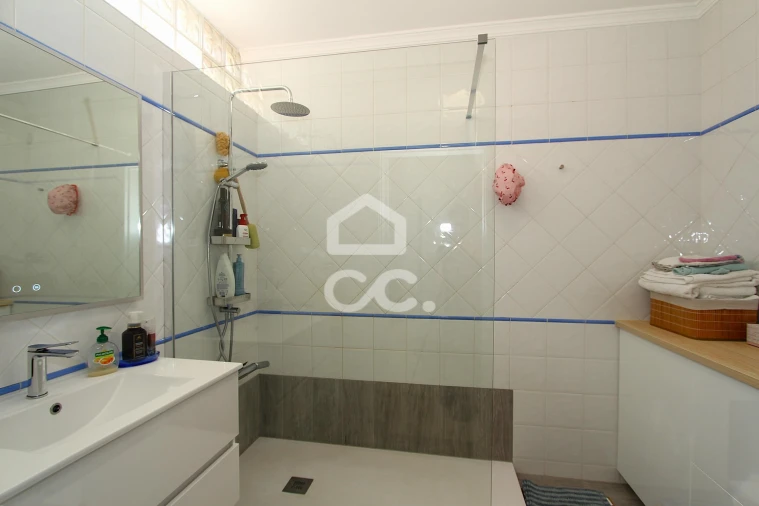 Apartamento T2 para Venda em Armação de Pera Foto 22