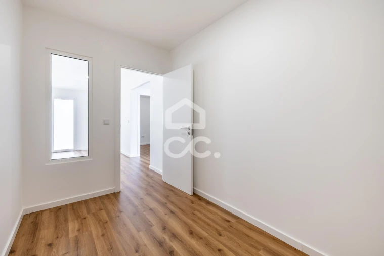 Moradia T3 para Venda em Alcobaça e Vestiaria Foto 31