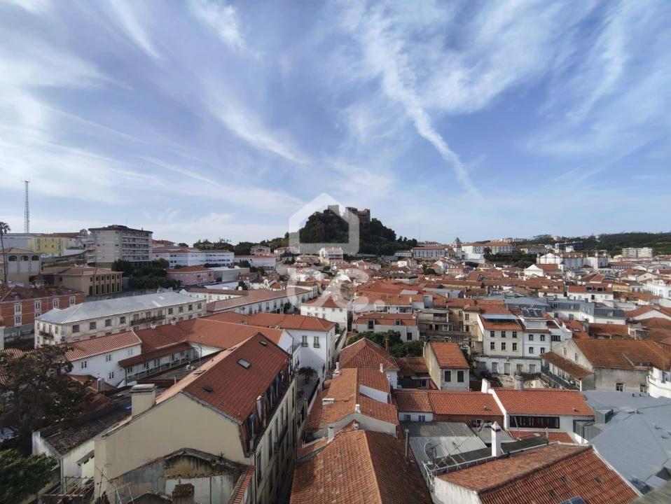Escritório para Venda em Leiria, Pousos, Barreira e Cortes Foto 1