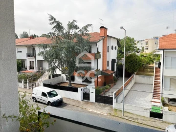 Moradia T5 para Venda em Custoias