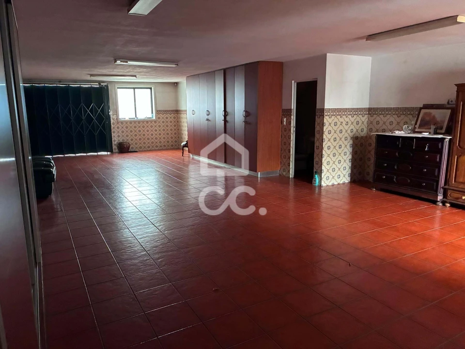 Moradia T5 para Venda em Custoias Foto 30