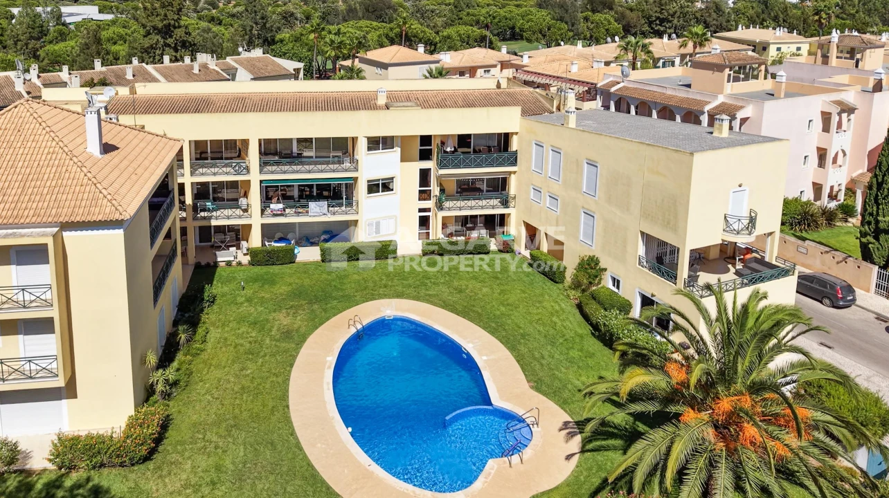 Apartamento T2 para Venda em Quarteira Foto 6