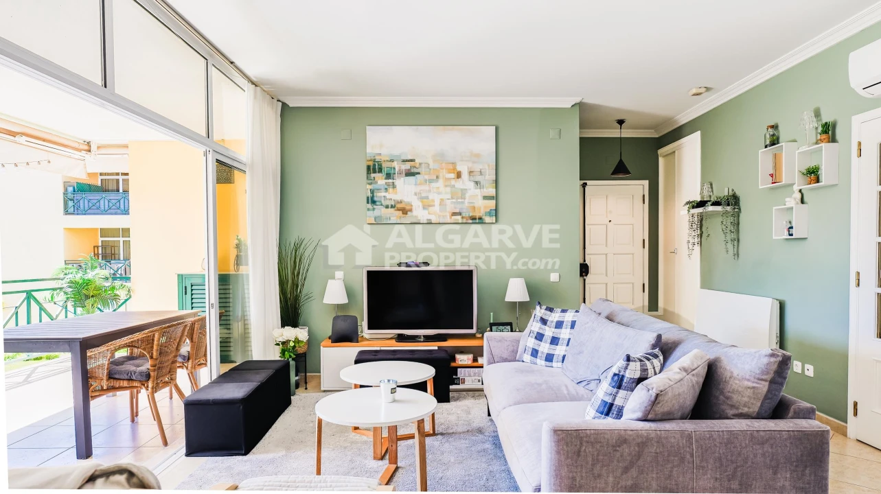 Apartamento T2 para Venda em Quarteira Foto 8