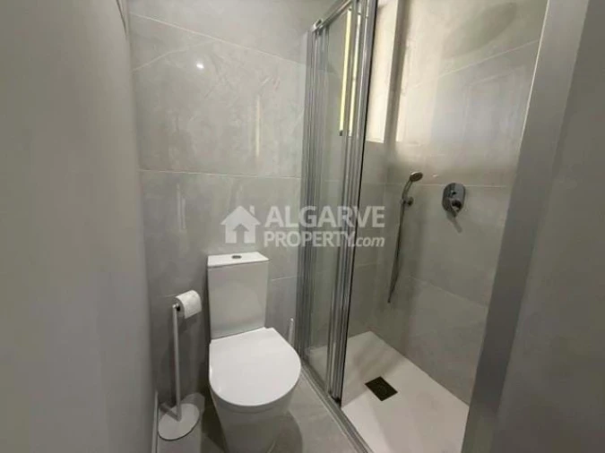 Apartamento T2 para Venda em Quarteira Foto 18