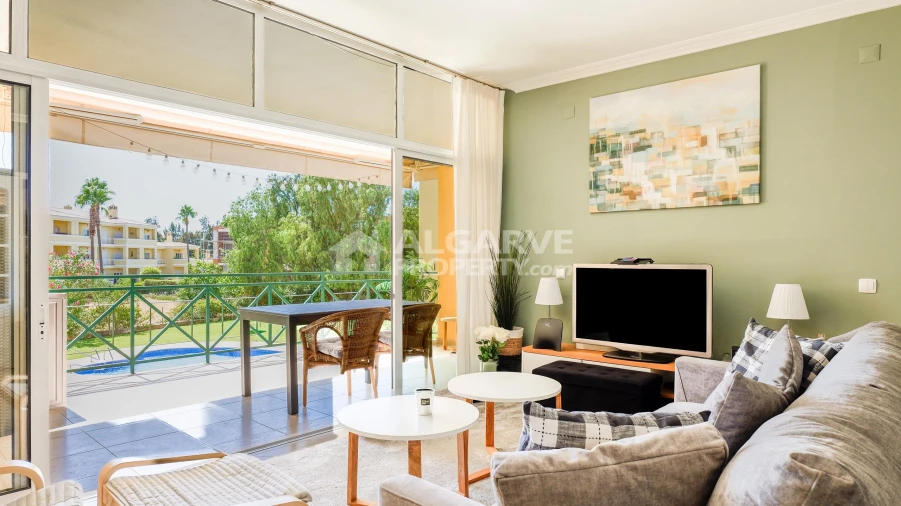 Apartamento T2 para Venda em Quarteira Foto 2