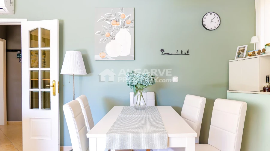 Apartamento T2 para Venda em Quarteira Foto 10