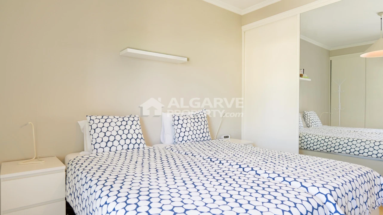 Apartamento T2 para Venda em Quarteira Foto 19