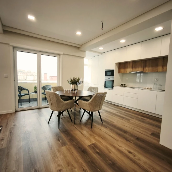 Apartamento T3 para Venda em Benfica Foto 4