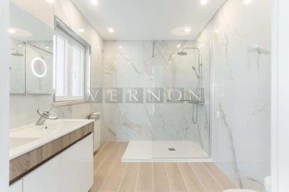 Moradia T4 para Venda em Silves