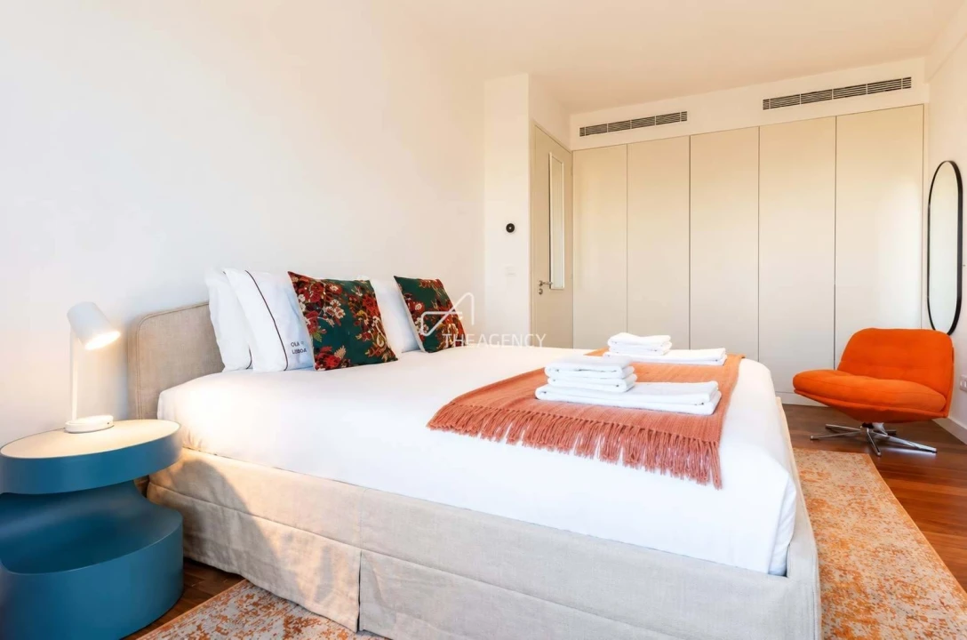 Apartamento T3 para Arrendamento em Campolide Foto 16