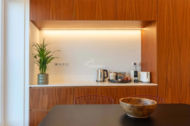 Apartamento T3 para Arrendamento em Campolide Foto 5