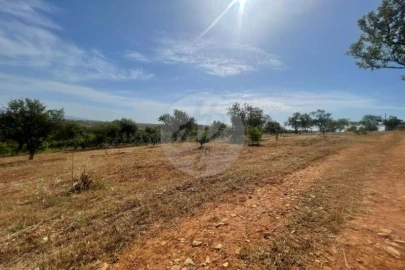 Quinta T2 para Venda em Lagos (São Sebastião e Santa Maria)