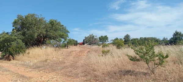 Quinta T2 para Venda em Lagos (São Sebastião e Santa Maria)
