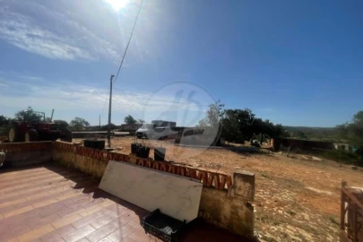 Quinta T2 para Venda em Lagos (São Sebastião e Santa Maria)