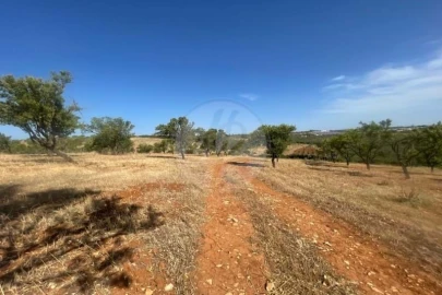 Quinta T2 para Venda em Lagos (São Sebastião e Santa Maria)