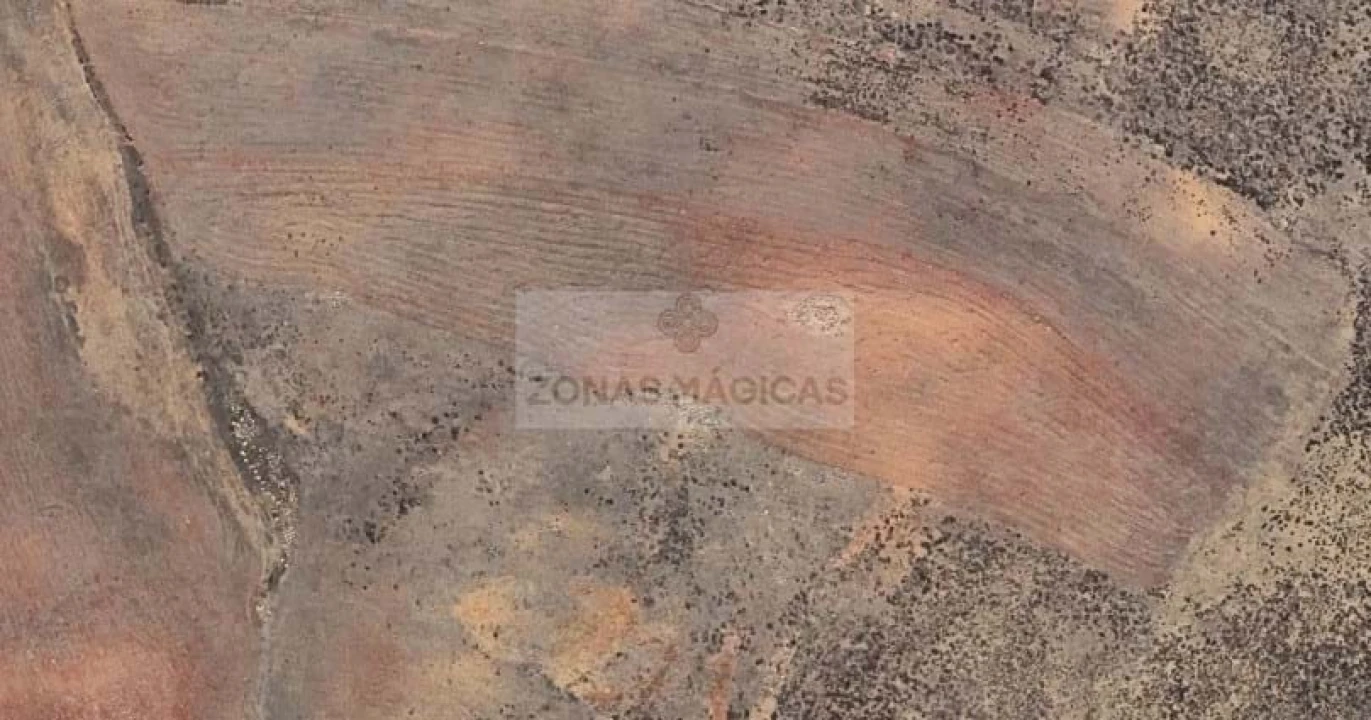 Terreno para Venda em Vila do Bispo e Raposeira Foto 1