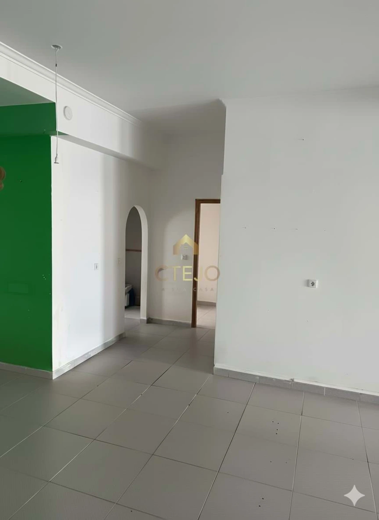 Negócio para Venda em Falagueira-Venda Nova Foto 6