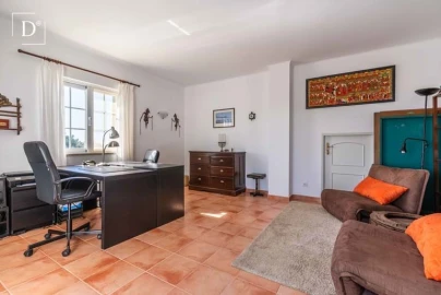 Moradia T4 para Venda em Olhão