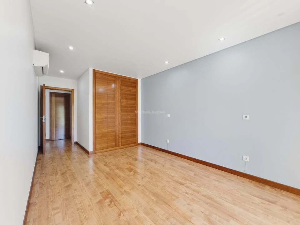Apartamento T3 para Venda em Milharado Foto 19