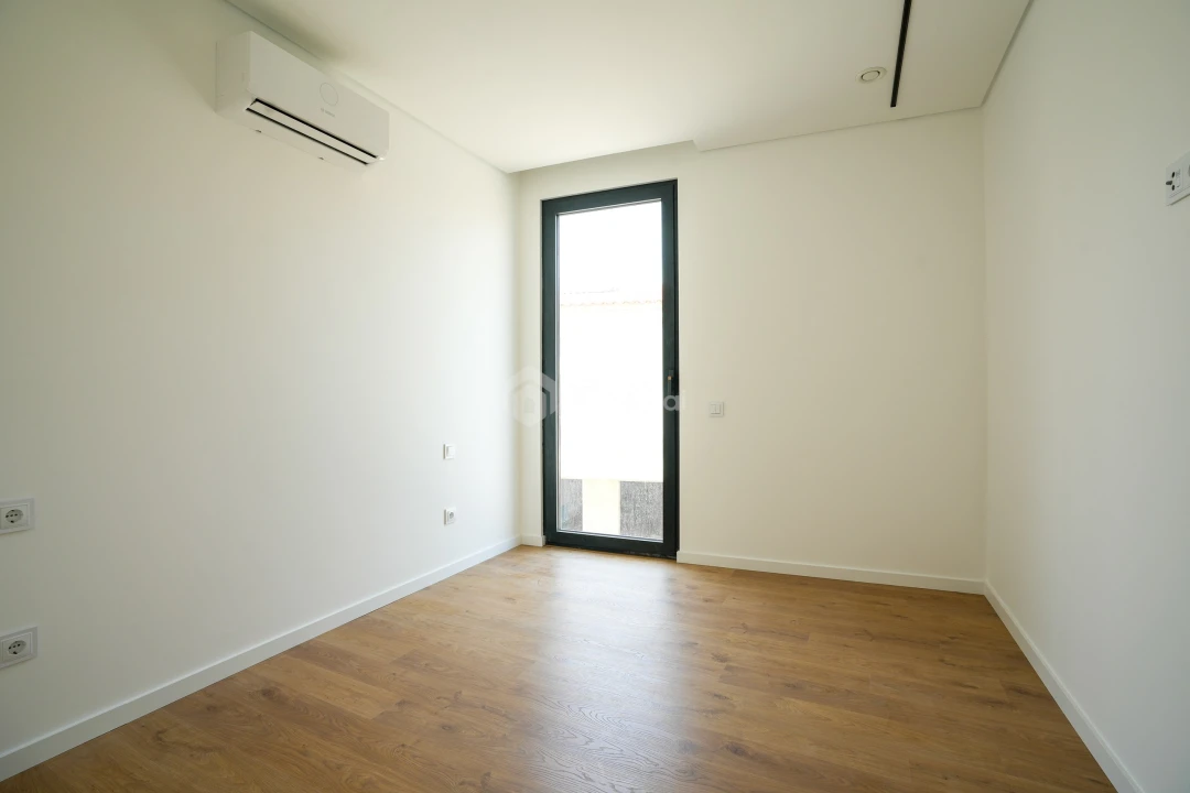 Apartamento T3 para Venda em Lourinhã e Atalaia Foto 21