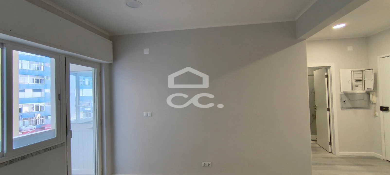 Apartamento T1 para Venda em Venteira Foto 2