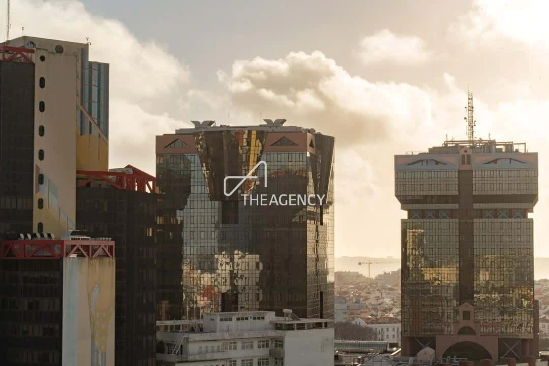 Apartamento T3 para Arrendamento em Campolide Foto 19