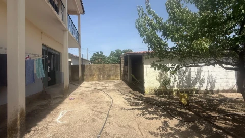 Moradia T3 para Venda em Assares e Lodões