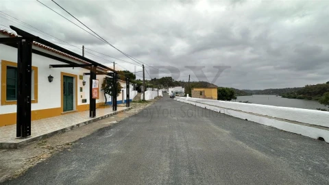 Moradia T1 para Venda em Santana de Cambas