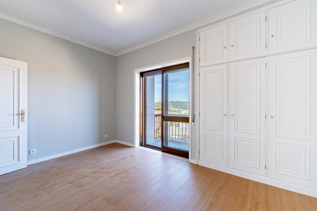 Apartamento T3 para Venda em Anta e Guetim Foto 9