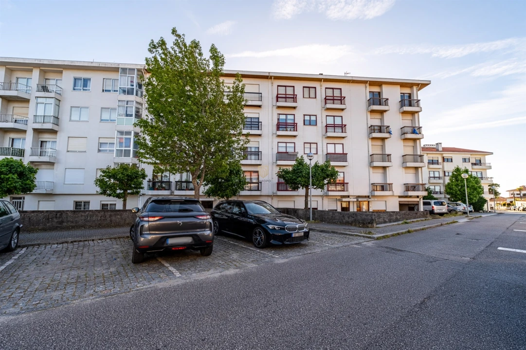 Apartamento T3 para Venda em Anta e Guetim Foto 2