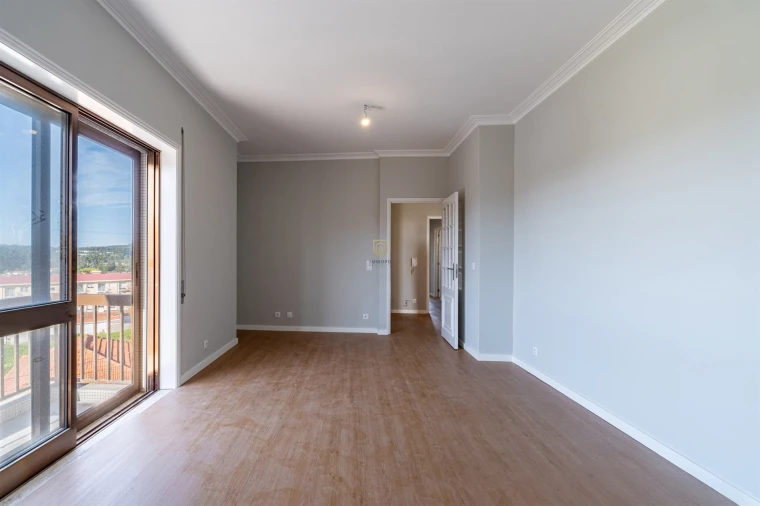 Apartamento T3 para Venda em Anta e Guetim Foto 27