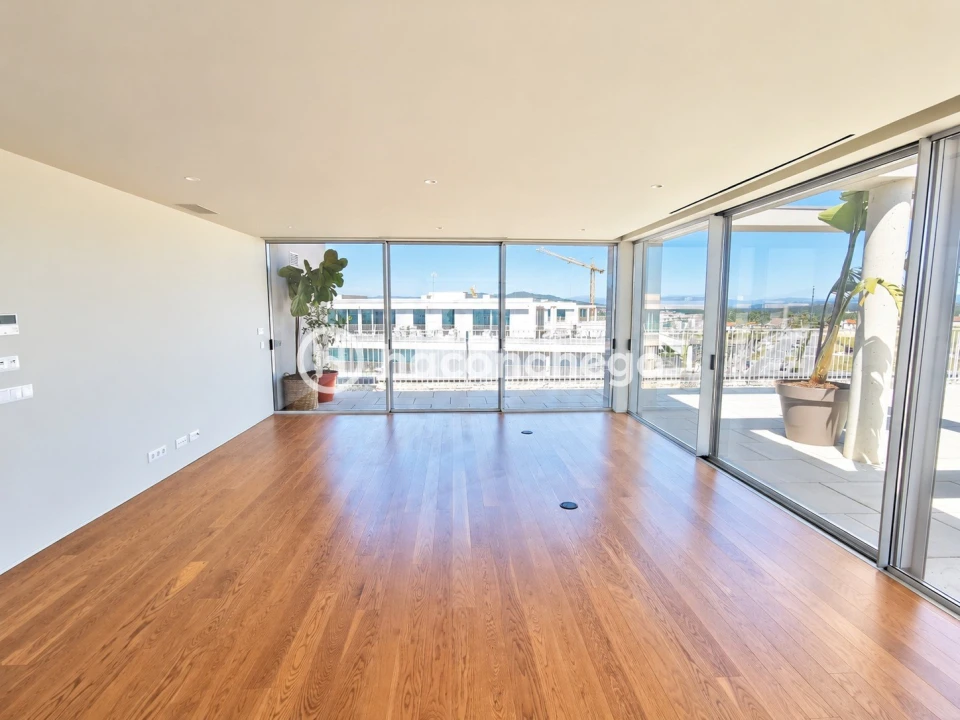 Apartamento T4 para Venda em Barcelinhos Foto 10