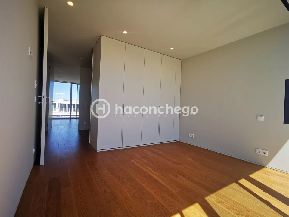 Apartamento T4 para Venda em Barcelinhos Foto 32