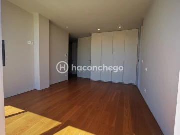 Apartamento T4 para Venda em Barcelinhos