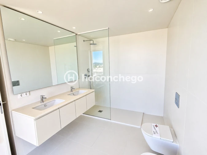 Apartamento T4 para Venda em Barcelinhos Foto 23