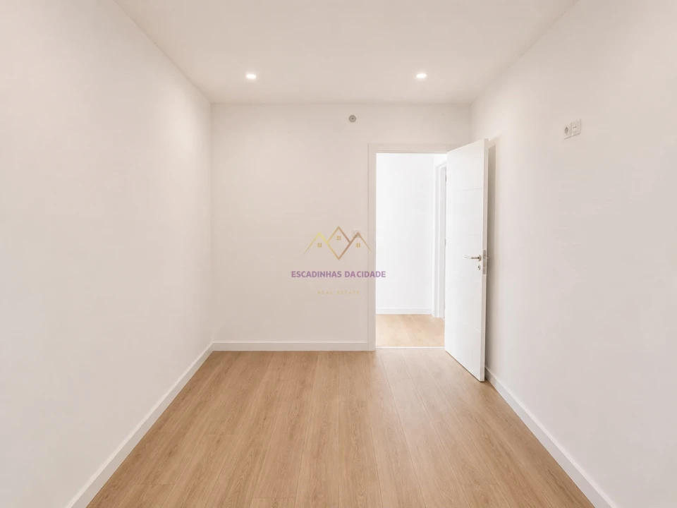 Apartamento T1 para Venda em Águas Livres Foto 13