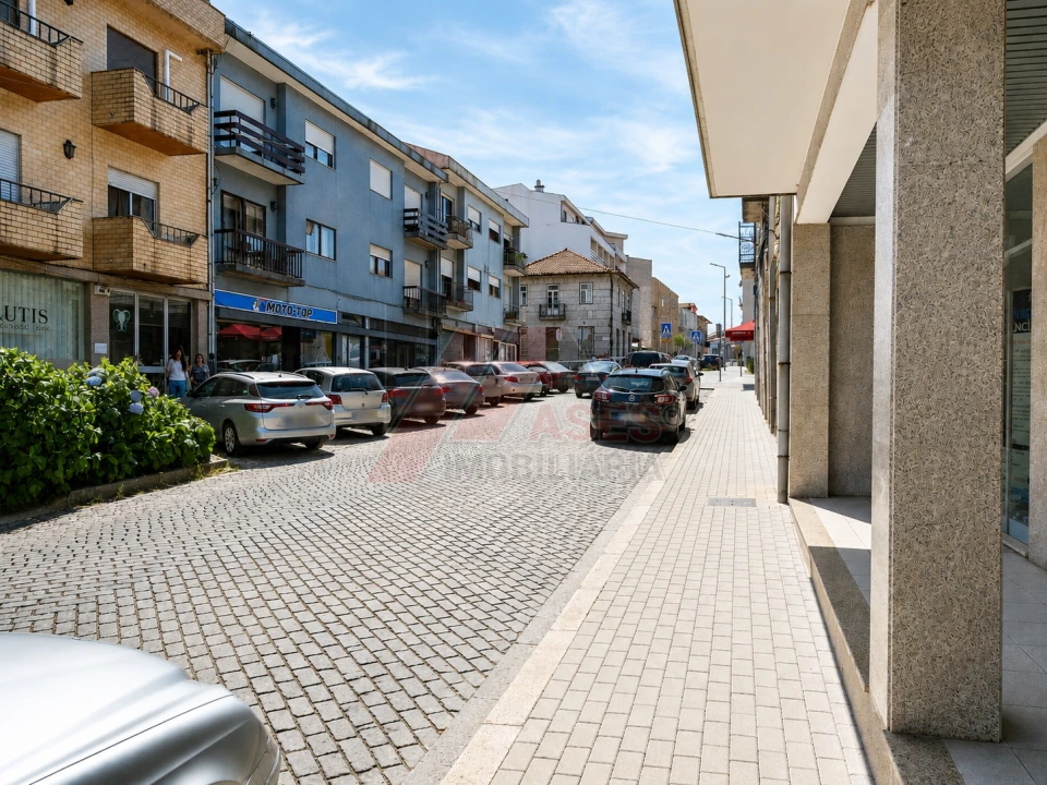 Loja para Venda em Fafe Foto 3