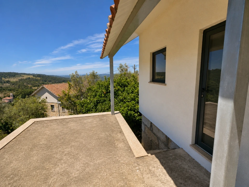 Moradia T3 para Venda em Fornos de Maceira Dão Foto 4