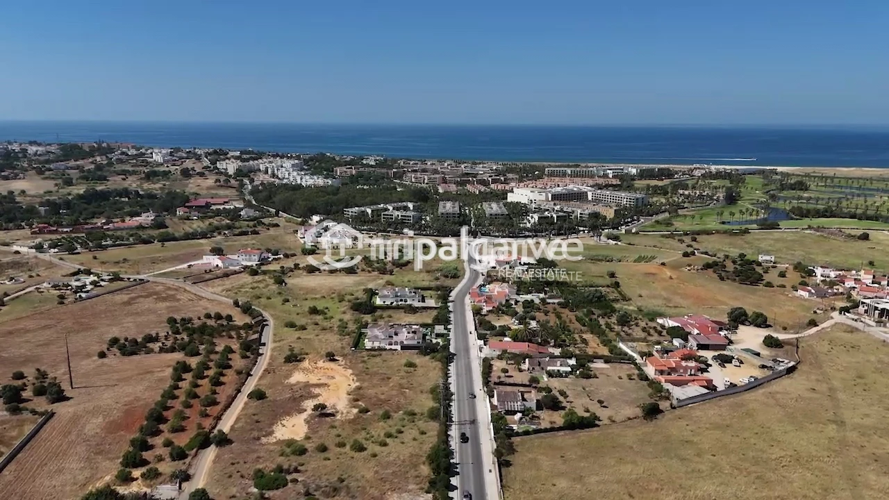 Moradia T3 para Venda em Guia Foto 32