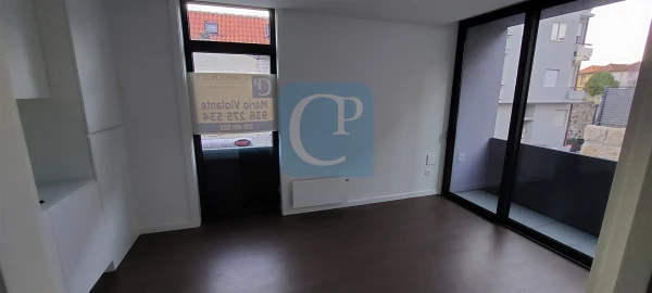 Apartamento T1 para Arrendamento em Paranhos
