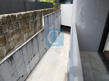 Apartamento T1 para Arrendamento em Paranhos