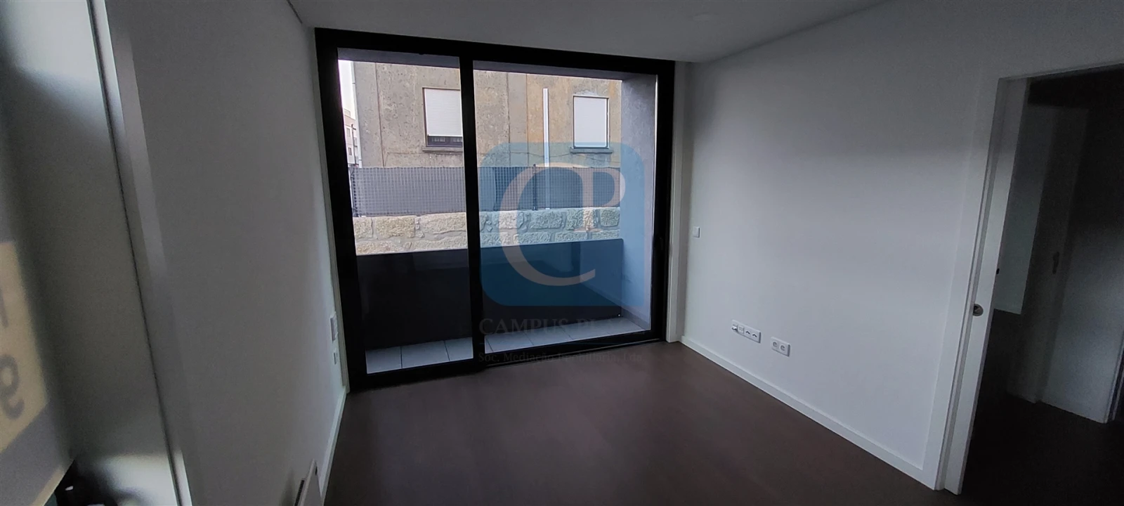 Apartamento T1 para Arrendamento em Paranhos Foto 11