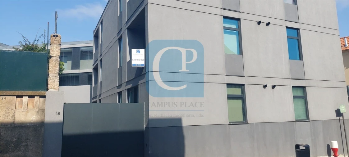 Apartamento T1 para Arrendamento em Paranhos Foto 17