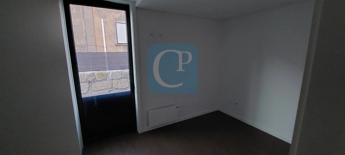 Apartamento T1 para Arrendamento em Paranhos Foto 8