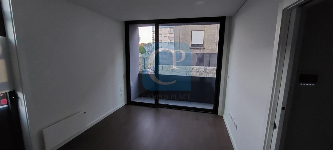 Apartamento T1 para Arrendamento em Paranhos Foto 12